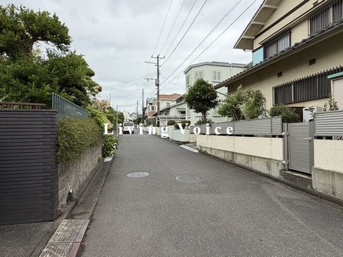 藤沢市片瀬山3丁目　新築一戸建ての前面道路含む現地写真|藤沢市片瀬山3丁目　新築一戸建て
