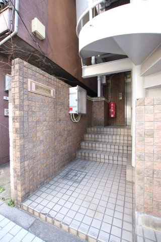 グランフォークスⅠ鷹翔のエントランス