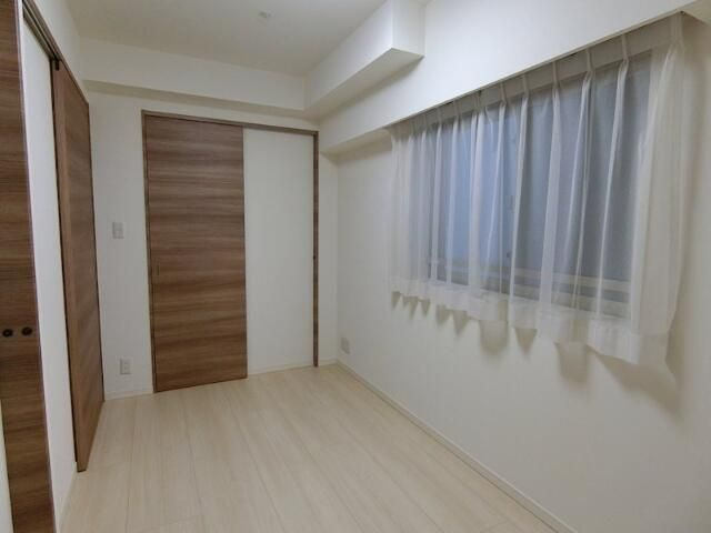エクセレントシティ南行徳駅前の寝室