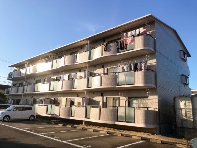 グリーンハイツ出川の外観