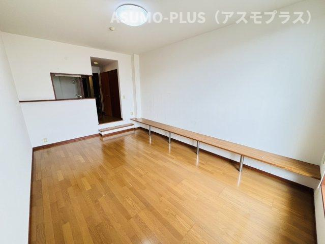 太宰府市朱雀４丁目の賃貸マンションの居間・リビング|別号数タイプ