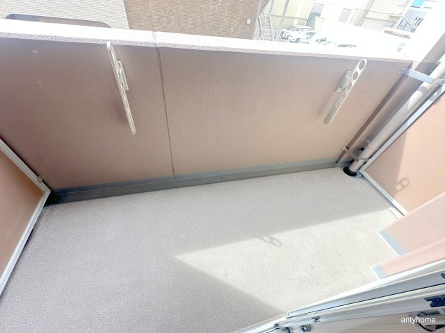 KDXレジデンス難波　仲介手数料無料のバルコニー