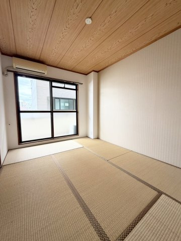 サンライフ上住吉の和室