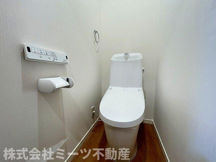 寿町１丁目　中古戸建のトイレ