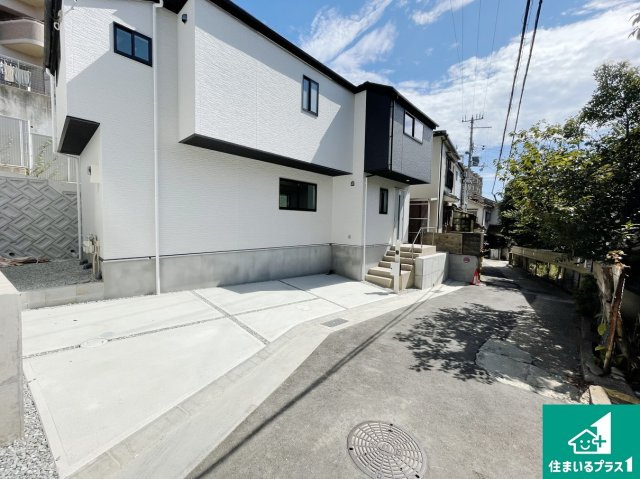 神戸市垂水区歌敷山　第1期　中古一戸建ての外観|車通りの少ない前面道路！お子様がいらっしゃるご家族でも安心！