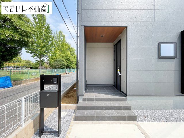 【玄関】 | Livele Garden.S久喜市吉羽第5　新築住宅 | ≪4号棟≫
現地(2026年7月撮影)