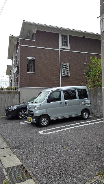 クラール白山の駐車場