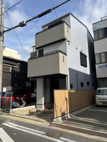 神戸市長田区蓮宮通３丁目の前面道路含む現地写真