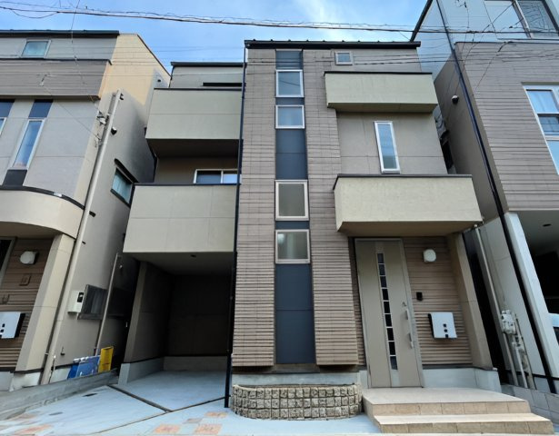 板橋区東新町2丁目　車庫付×快適リフォーム住宅