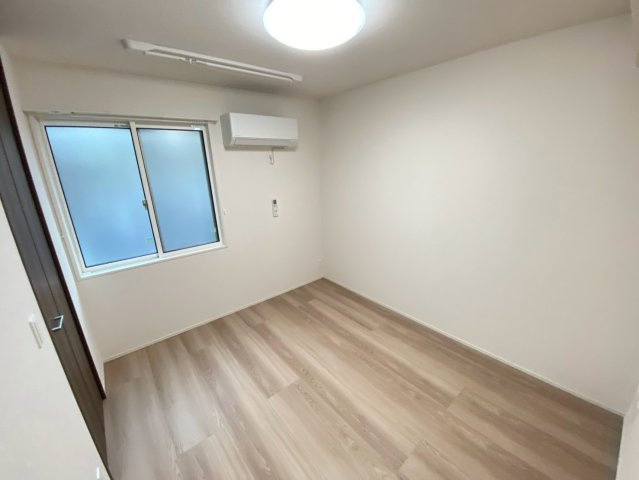 【寝室】 | アリエッタ