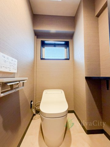 豊栄マンションのトイレ|トイレ温水便座機能付　タンクレス