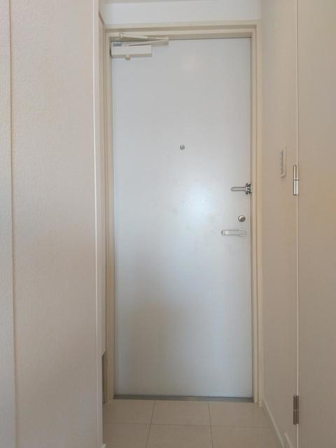 アーバンフラッツ池袋プレミアムの玄関