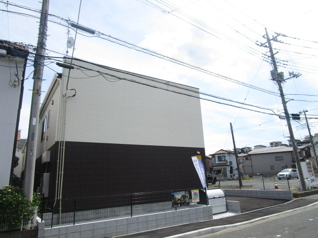厚木市温水西１丁目の倉庫の外観