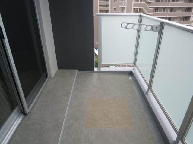 BLESS南福岡駅前　 那珂南小学校区のバルコニー|BLESS南福岡駅前