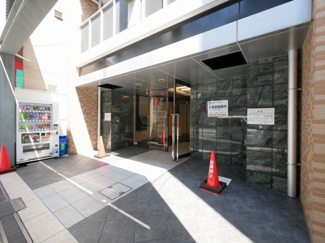 【エントランス】 | アーバンフラッツ難波東 | 落ち着いたエントランスです