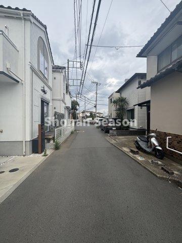 【周辺】 | 学区：浜之郷小・萩園中学校　コンビニ・スーパー・ドラッグストア（徒歩３分）の好立地に、一生に一度の素敵な住まいを構えませんか♪