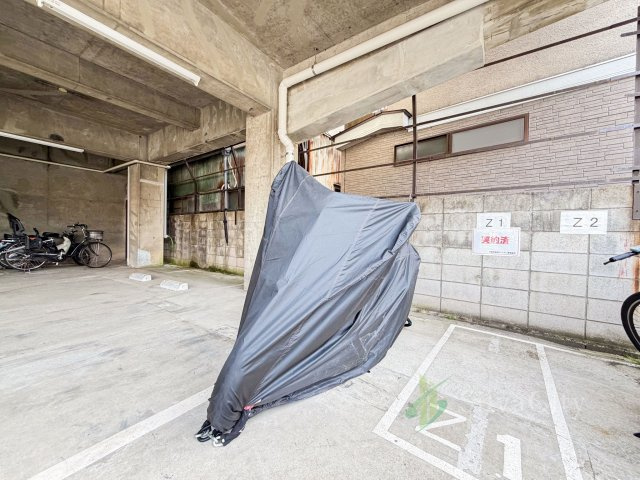 中銀南長崎マンシオンの駐車場|バイク置き場