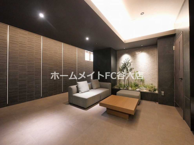 【エントランス】 | ファーストフィオーレ新町ファジスタ