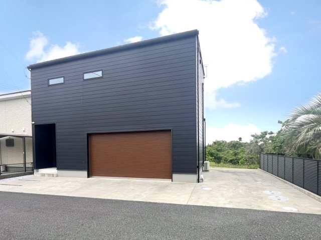 【中古戸建】前橋市五代町の外観|■外観｜土日のご見学はもちろん、平日・夜間のご案内も大歓迎です♪「今から見たい」や「仕事終わりに見たい」にもご対応できますのでお気軽にお問い合わせください♪