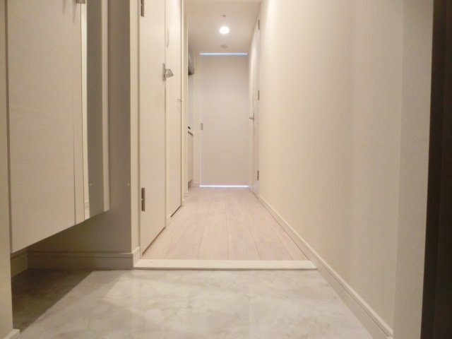 W－STYLE難波の玄関