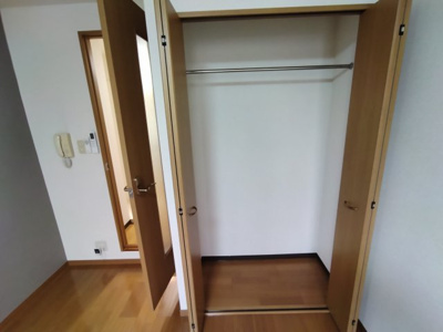 【収納】 | ヴィラ神戸2 | たっぷりとした収納スペースです