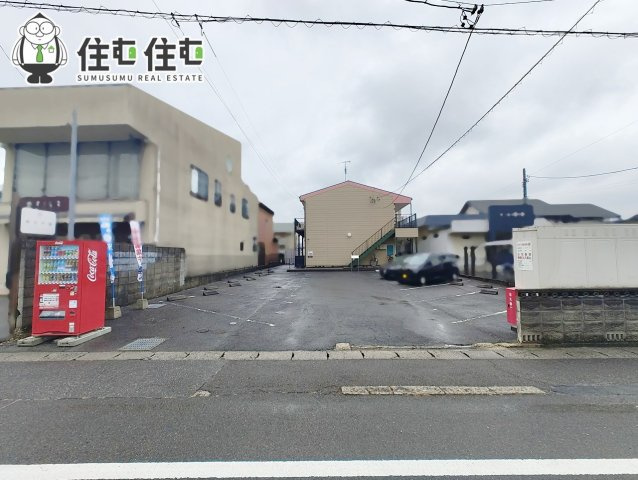 プランドールの駐車場