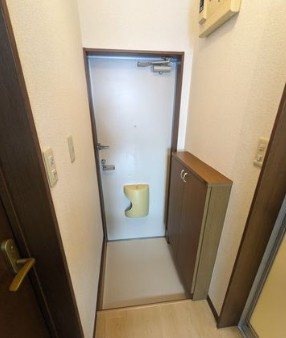 OSインターサイトの玄関