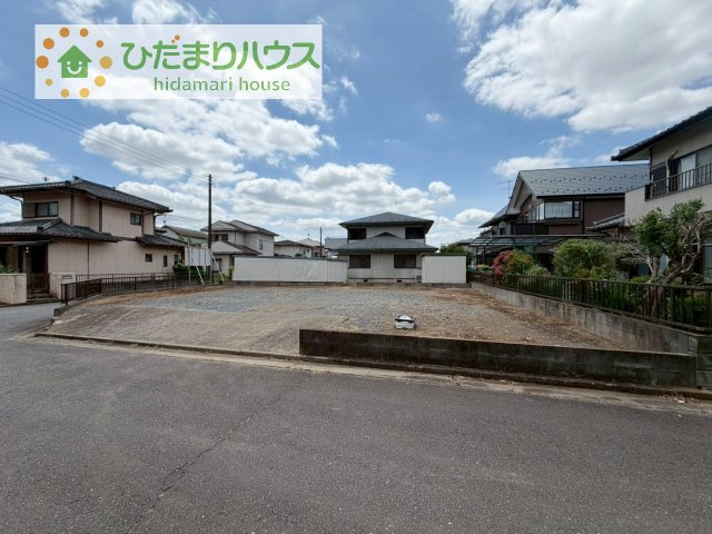 【駐車場】 | 下妻市半谷　中古戸建 | マイホームなら駐車場代がかかりません！しかも、自宅の駐車場で洗車ができます！今までコイン洗車に行っていた手間も省けて、節約にもつながります(^^♪