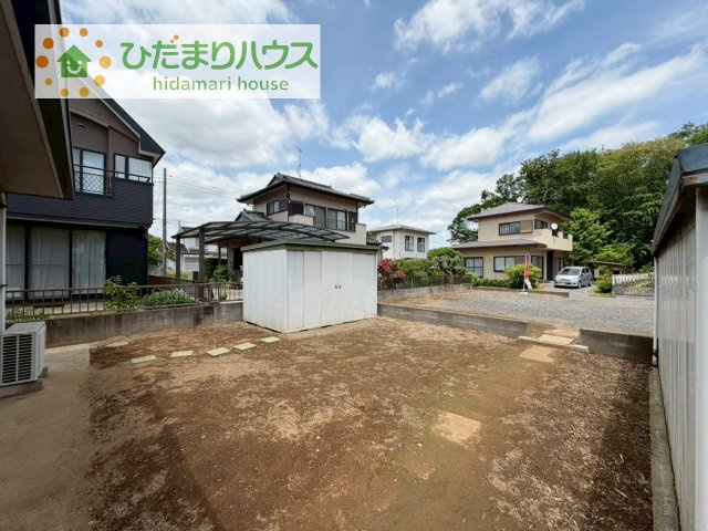 【庭】 | 下妻市半谷　中古戸建 | お子様の元気なお外遊びも、自宅のお庭なら安心ですね(^^♪