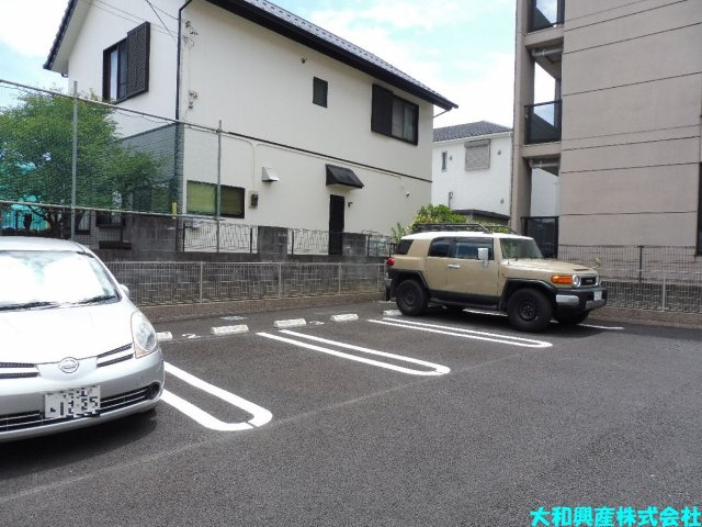 グレイスガーデンの駐車場