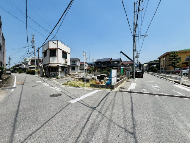 東海市名和町岡前44番1『仲介手数料無料』新築一戸建て・建売の前面道路含む現地写真