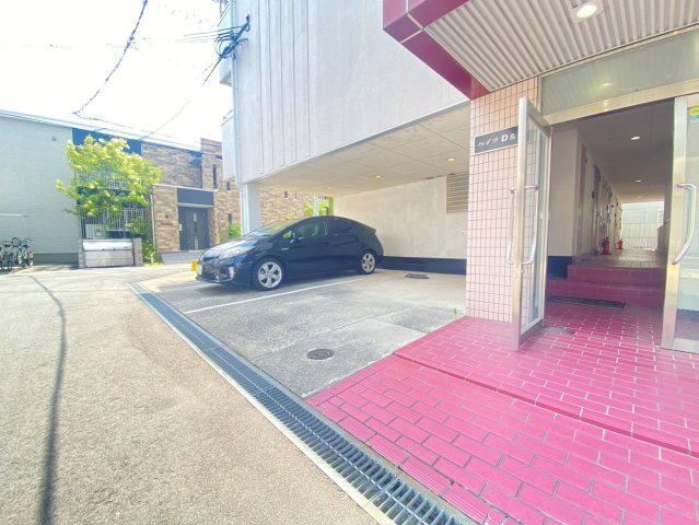 ハイツD＆Kの駐車場