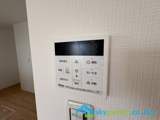 逗子市小坪７丁目2期　新築戸建　全２棟１号棟の設備|給湯スイッチパネル