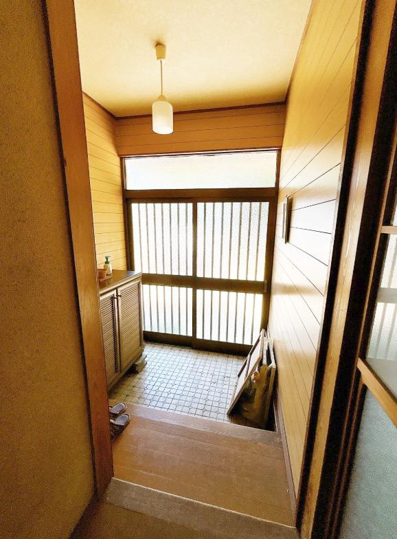 ひたちなか市相金町　中古戸建の玄関