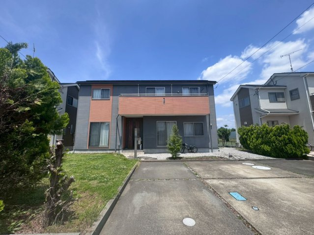 中古一戸建て 川越市萱沼の外観|各居室収納スペースあり
