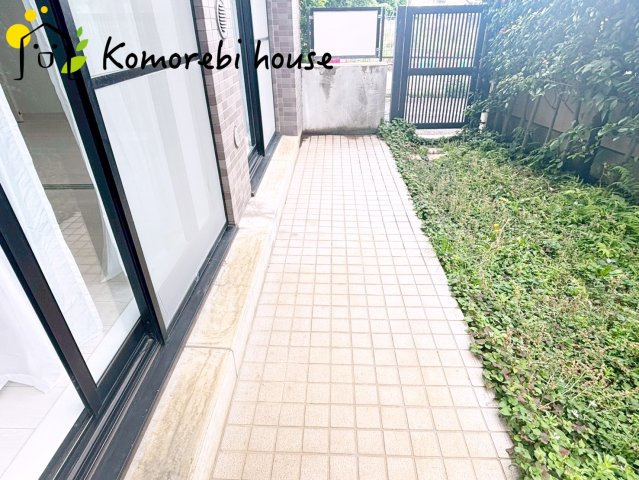 ライオンズガーデン大宮・大和田公園のバルコニー|外からの目が気にならないバルコニーで洗濯物が干せます