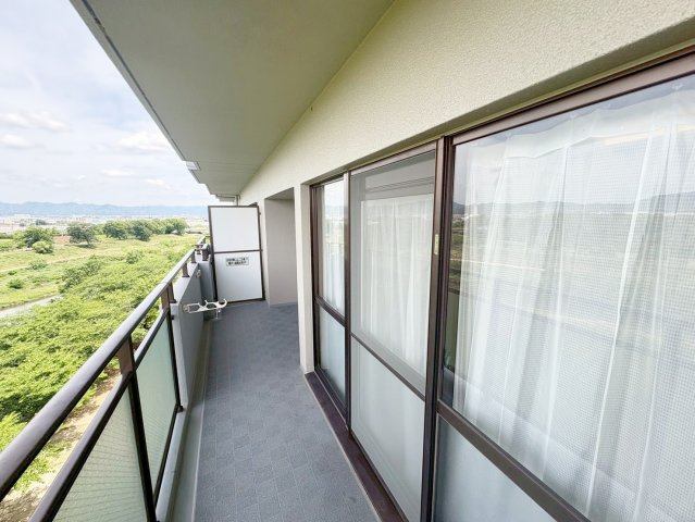 グランデュール鴨川Ⅱ番館のバルコニー