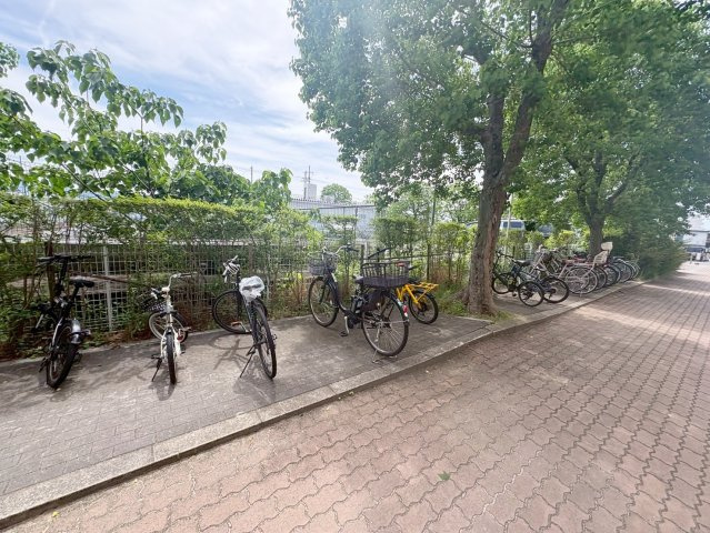 グランデュール鴨川Ⅱ番館の周辺