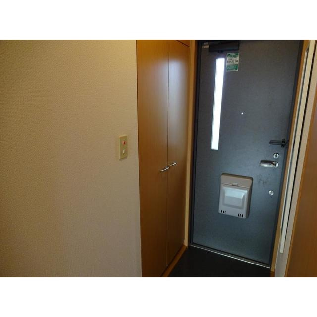 エスティアⅡの玄関