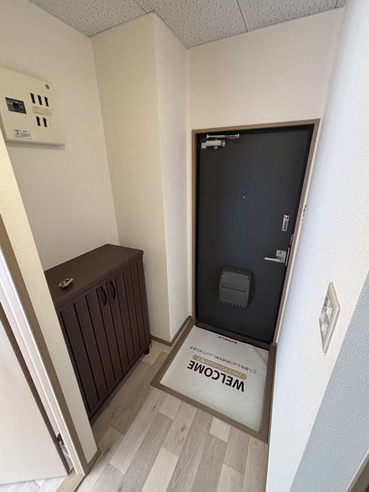 エステート草戸の玄関