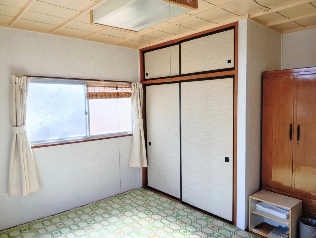 売中古戸建　静岡市駿河区有東1丁目の和室|2階和室も２面採光で収納もたっぷり！