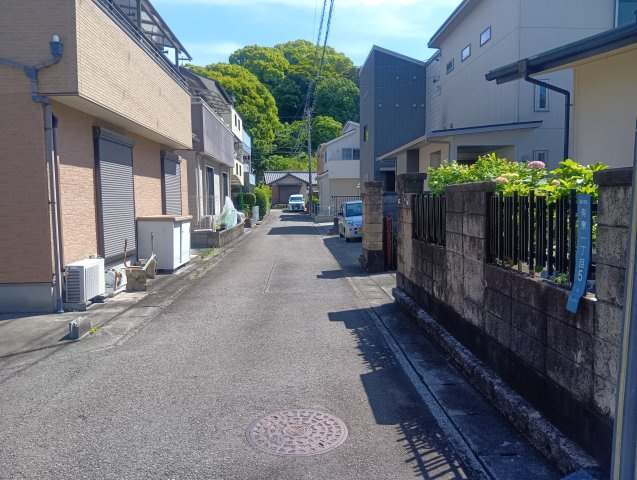 【前面道路含む現地写真】の画像