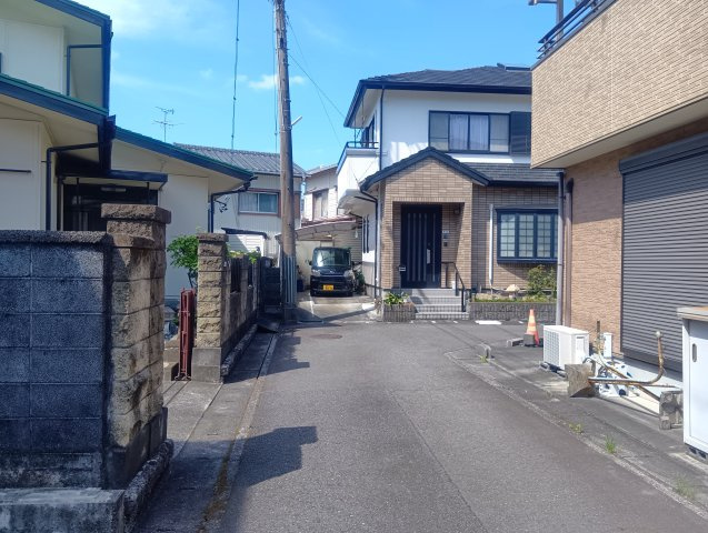 【前面道路含む現地写真】の画像