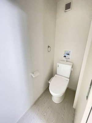 【トイレ】 | 大和東２丁目　新築戸建 | １階トイレです