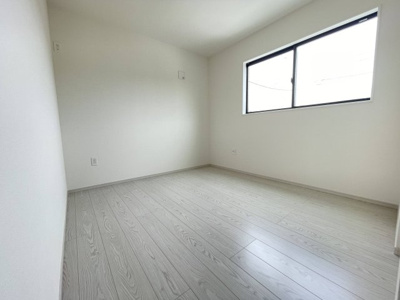 【洋室】 | 大和東２丁目　新築戸建 | ２階５．２帖洋室