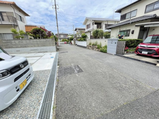 【前面道路含む現地写真】 | 大和東２丁目　新築戸建 | 交通量の少ない広い前面道路で駐車も楽々♪