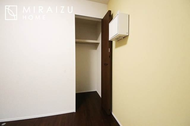 【洋室】 | 建物完成につき、実際のお部屋をごゆっくりご見学いただけます。お休みの日にご家族で見学はいかがでしょう。