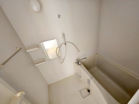 筑西市柳中古戸建の浴室|ゆったり過ごせるお風呂です