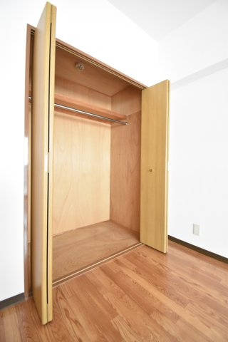 スギヒラハイツの収納