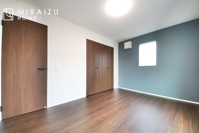 【洋室】 | 建物完成につき、実際のお部屋をごゆっくりご見学いただけます。お休みの日にご家族で見学はいかがでしょう。